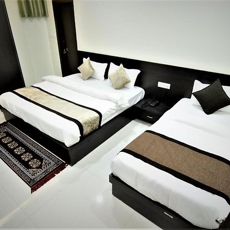 Hotel Ravi Residency Bharatpur Exterior foto